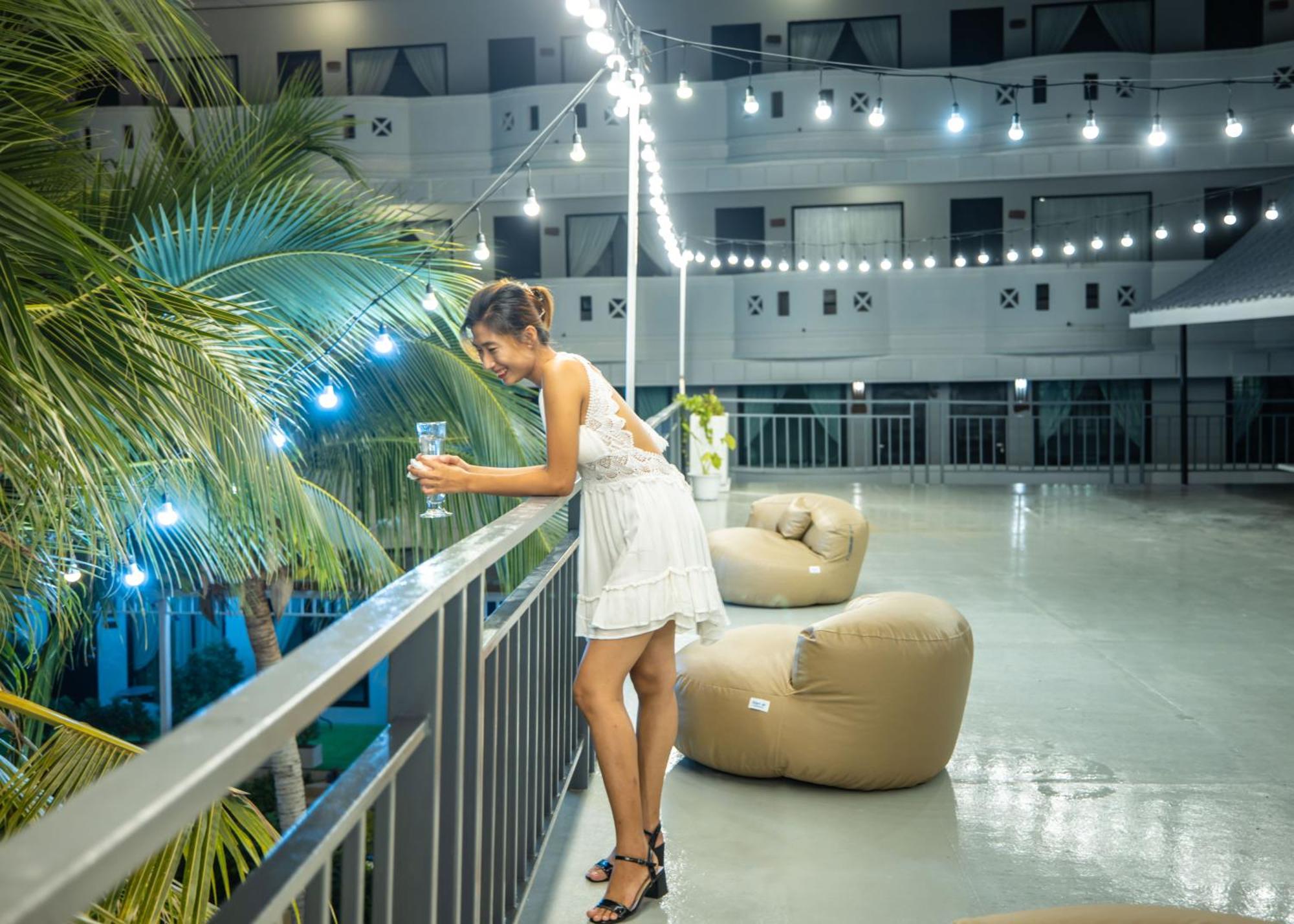 Blue Carina Hotel Phuket Εξωτερικό φωτογραφία