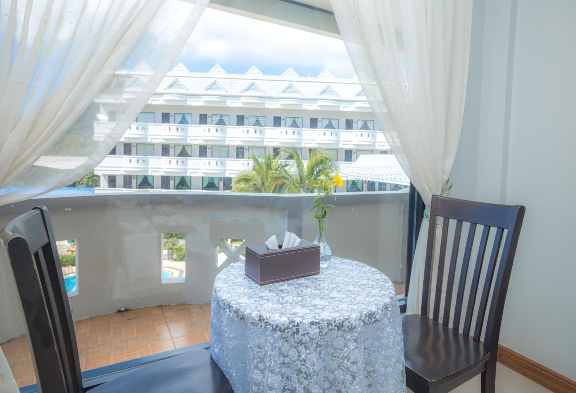 Blue Carina Hotel Phuket Εξωτερικό φωτογραφία
