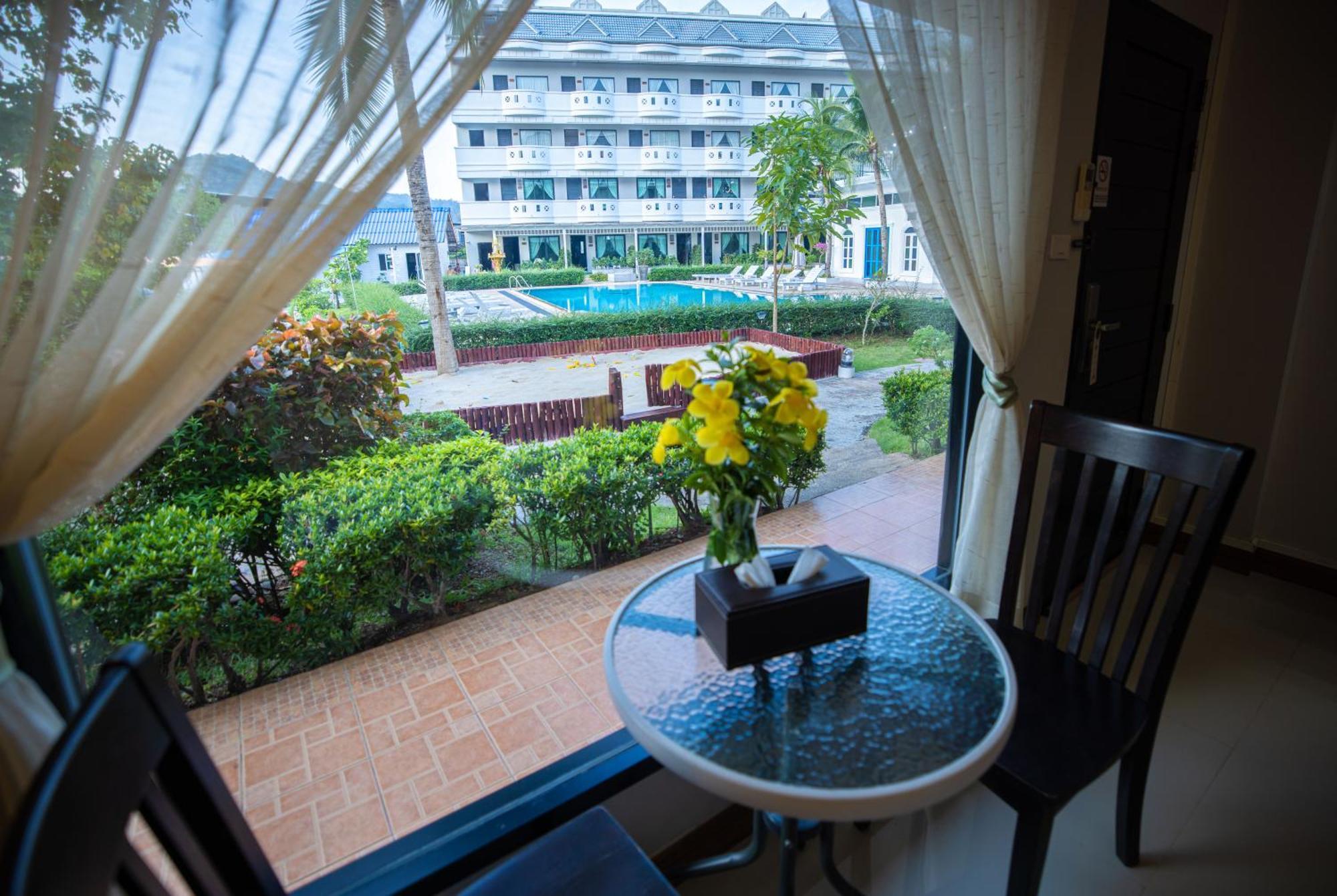 Blue Carina Hotel Phuket Εξωτερικό φωτογραφία